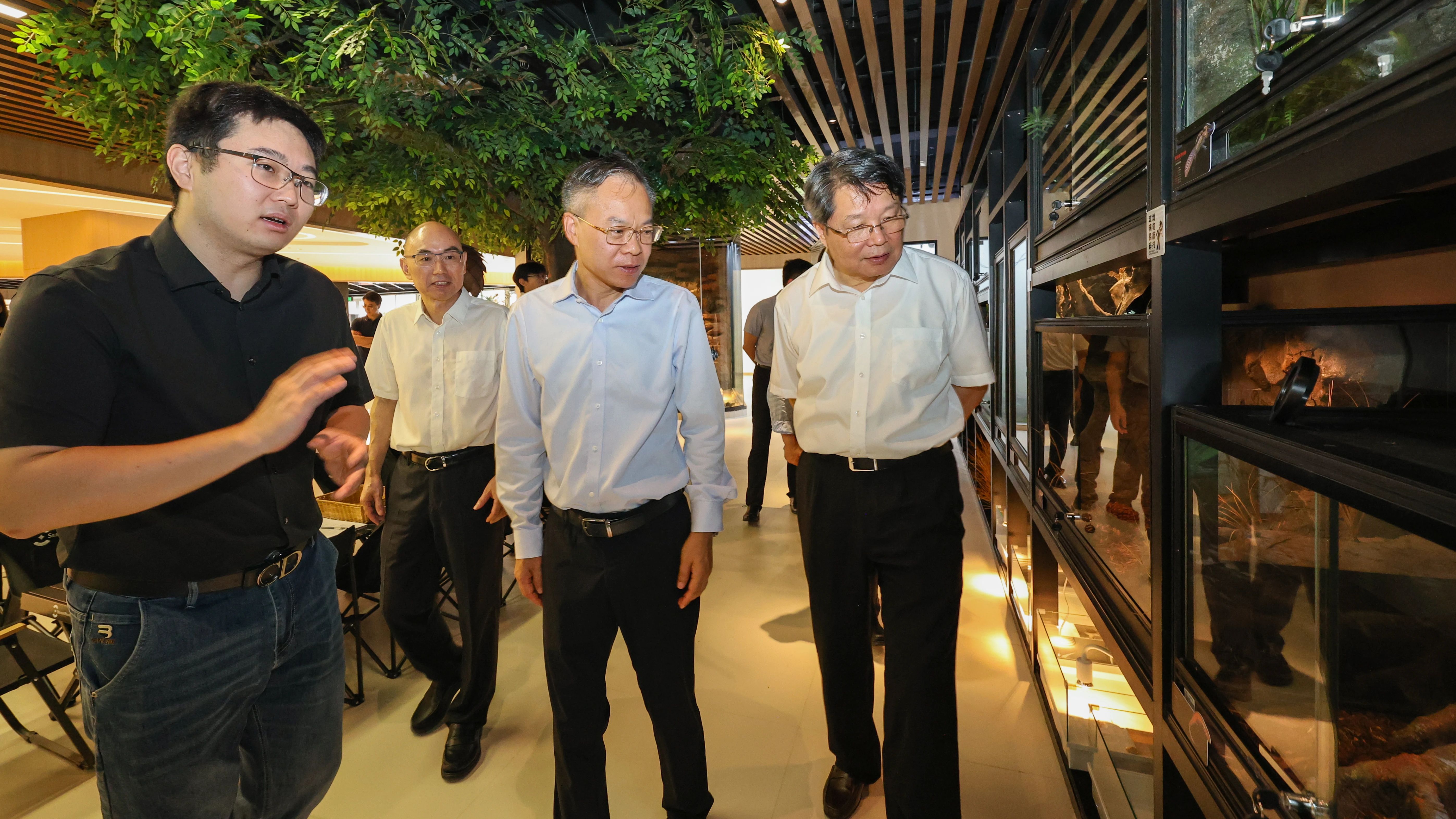 Bevictorΰ¹-Τ(й)-ΰʼ1946